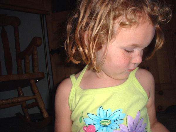 Savannah's coy look.jpg 67.1K